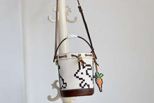 Picture of Tory Burch Lady Handbags _SKUfw156885109fw